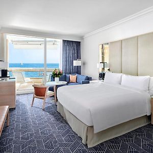Deluxe King Room Sea View